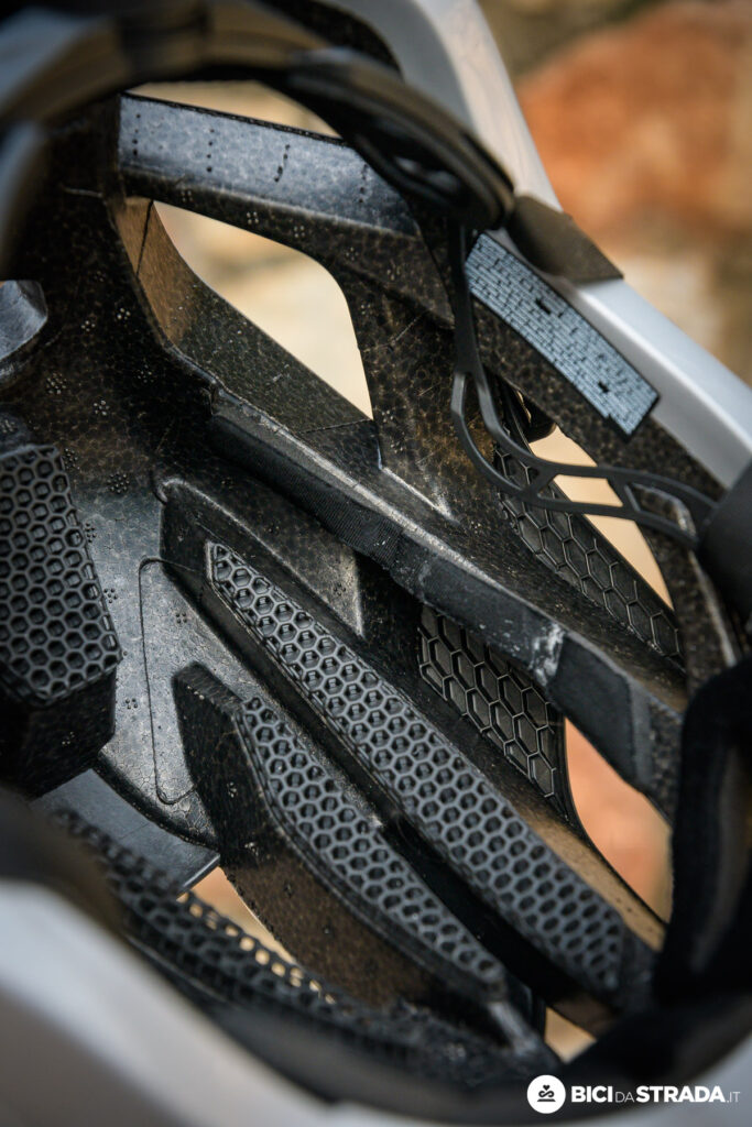 Test kask elemento 24