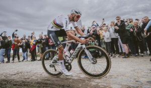 Parigi-Roubaix 2025: percorso, favoriti e dove vederla in TV