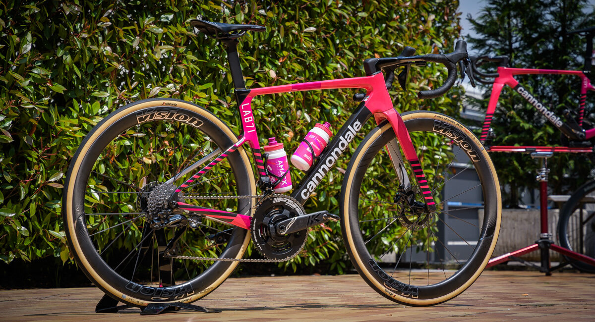 Bike Check Carapaz giro ditalia 24 e1748280055743