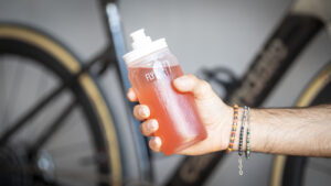 Succo di ciliegia e ciclismo: perché è così di moda tra i Pro’?