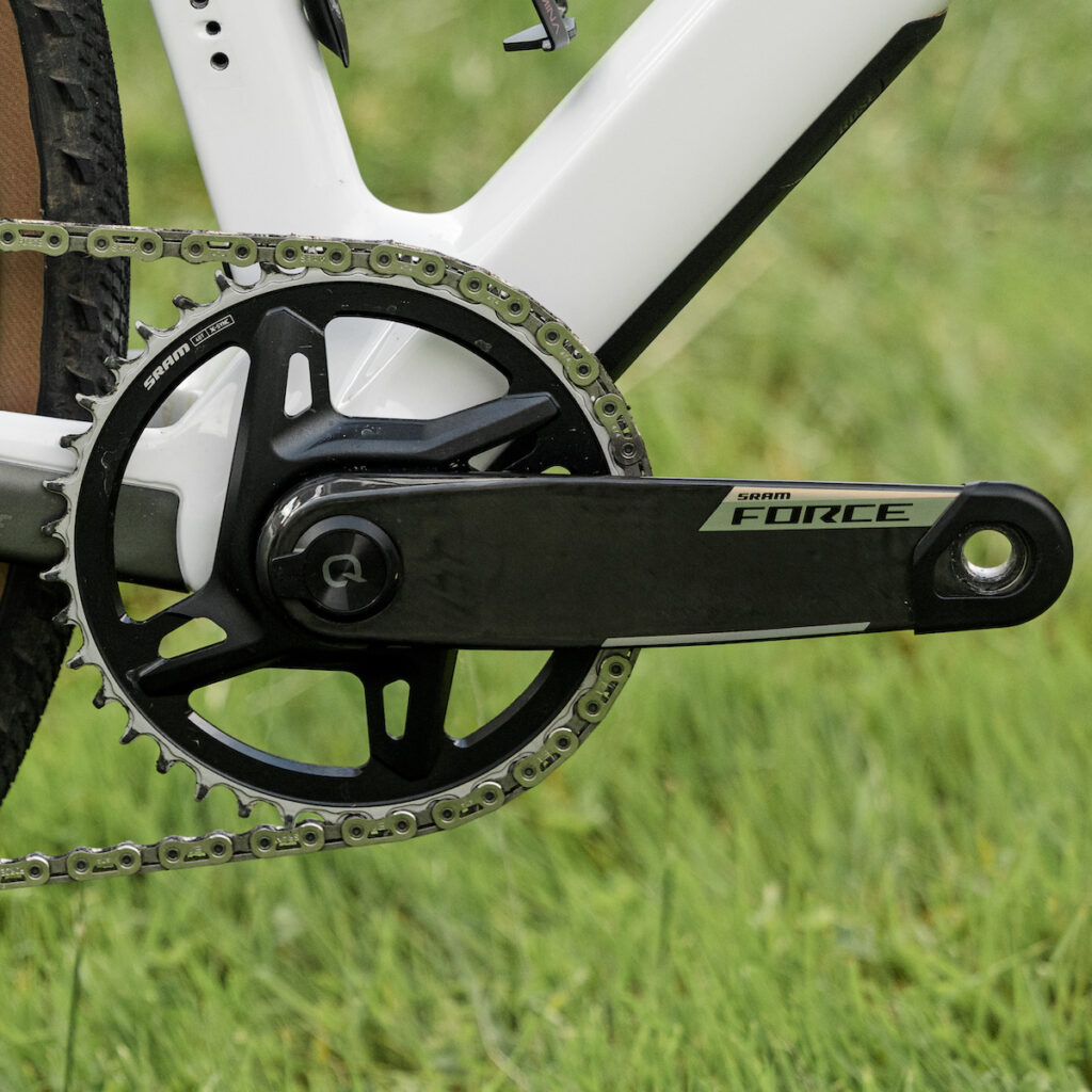 brazodehierro SRAM coimbra media camp beauty shots gravel force 3313 1