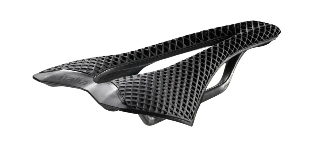 SELLE ITALIA SLR 3D CARBON S3 three quarter 1024x475 1