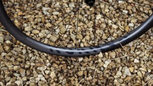 GR 30 CF in carbonio: si chiamano così le prime ruote Canyon 
