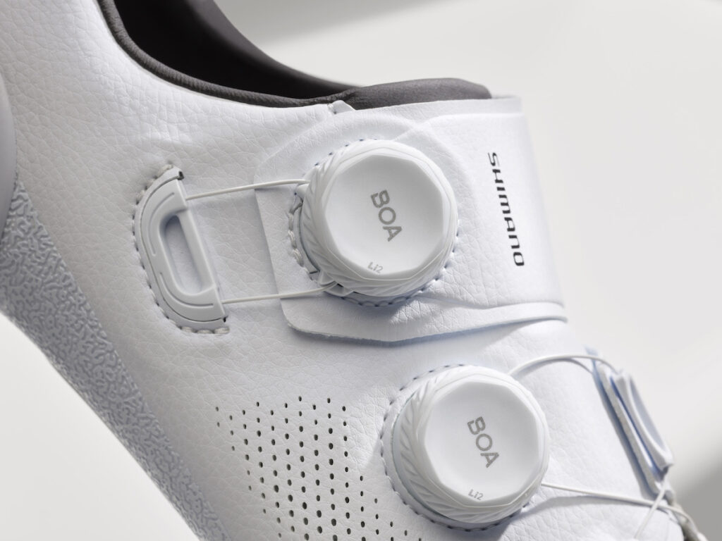 606469 RX910 wht spotlight 002 bca0e1 original 1755078747