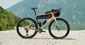 Nuova Rose Backroad: gravel versatile con telaio in carbonio o alluminio