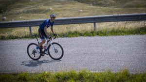 Metti un giorno d’estate in montagna, da solo, con una bici da salita...