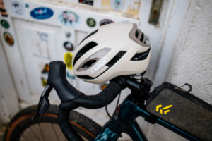 TEST - Abus Taipan: comfort e sicurezza oltre l'asfalto