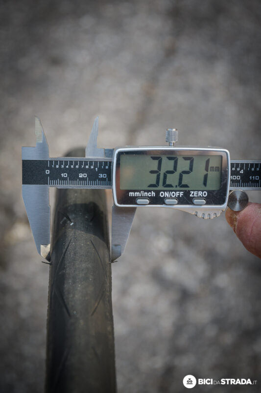 Hutchinson Blackbird Race