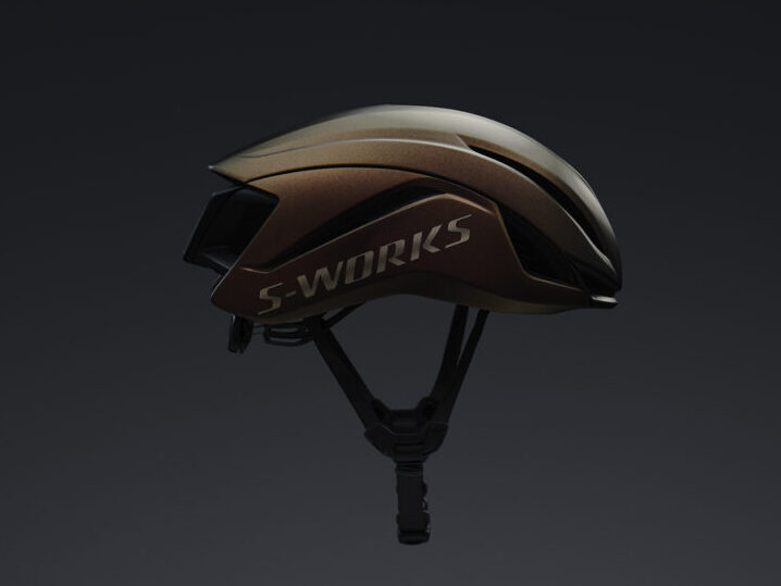 Specialized Evade 4
