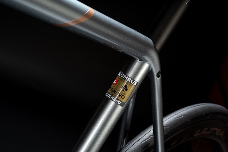 COLNAGO Steelnovo particolari fondo nero 63