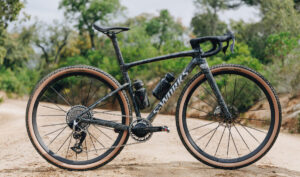 Nuova Specialized Crux 5: peso piuma, aerodinamica e DNA racing