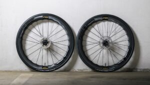 Nuove FIR FC 50 Pro CS: raggi in carbonio sotto i 2.000 euro