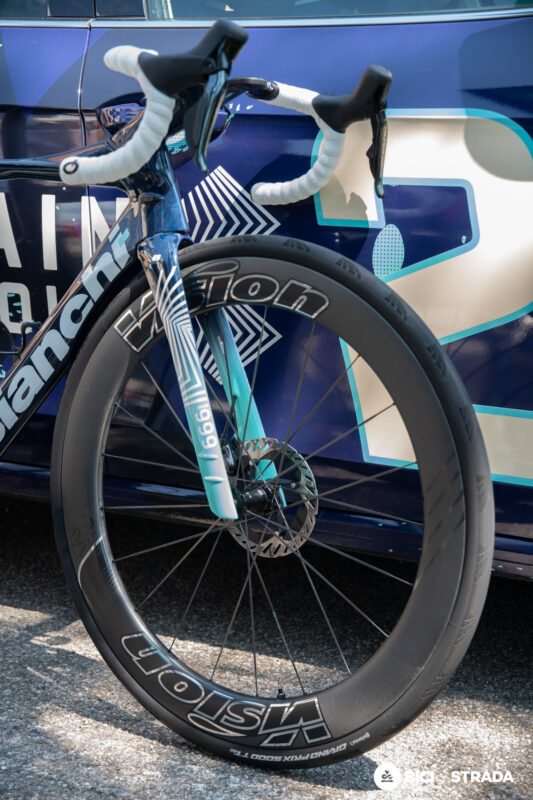 Pressione gomme raggi in carbonio 10