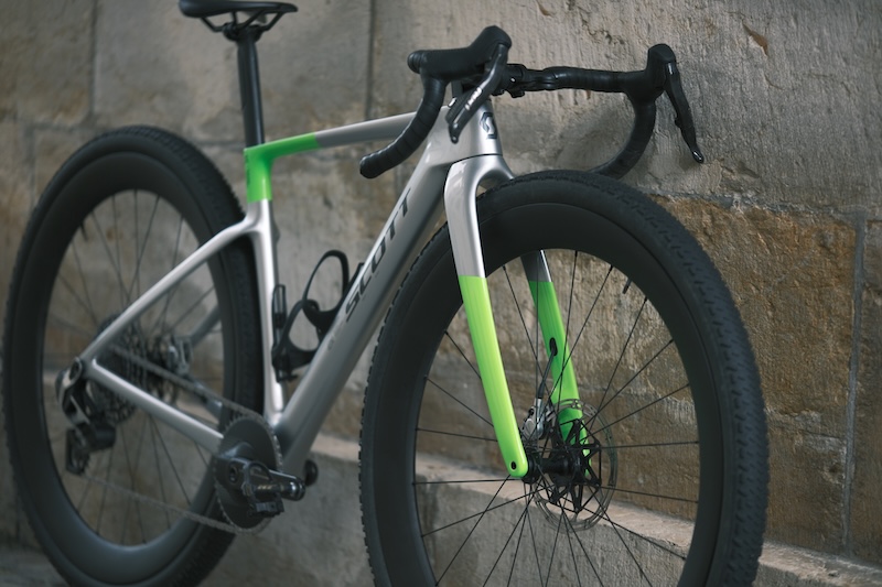 nuova Scott Gravel da 32