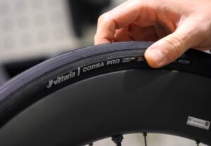 Vittoria Corsa Pro Black: stesse caratteristiche, look rinnovato