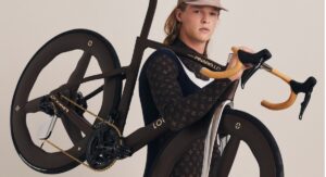 Una Dogma F firmata Louis Vuitton? Pinarello stupisce alla settimana della moda di Parigi