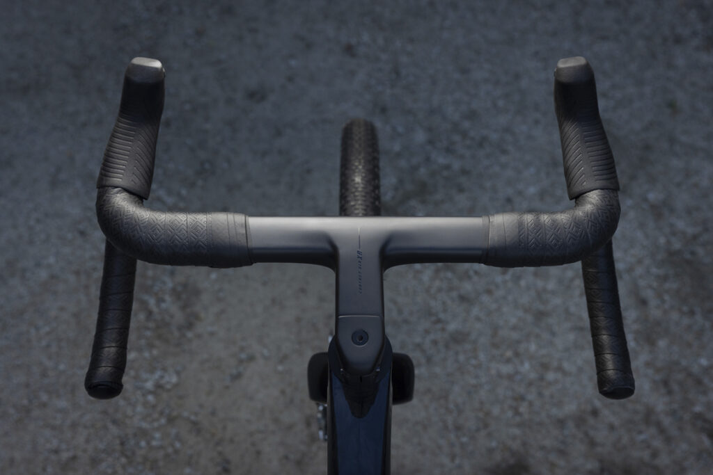 Nuova Giant Revolt Advanced SL 2027