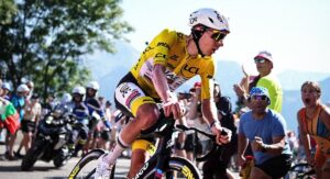 Pogačar sull'Alpe d'Huez: apre il mare di folla e si prende il record di Pantani