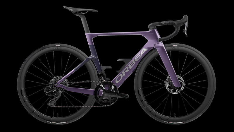 U127TTCC AW SIDE ORCA AERO M22 LTD copia