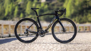 Nuova Pinarello Dogma X 2027: carbonio top e nuovo carro X-Stays 2.0
