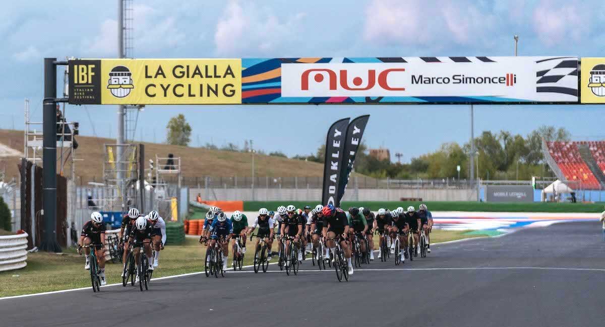 Arriva La Gialla Crit: kermesse notturna in pista a Misano nei giorni dell'International Bike Festival