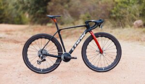 Nuova Look G85 Cezal RS: è la versione più racing (e leggera) della Cezal